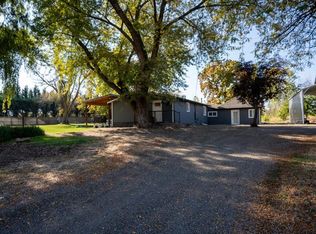 325 Cabbage Ln, Phoenix, OR 97535