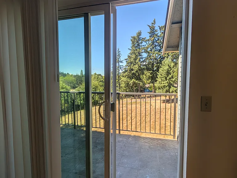 4316 W Lake Sammamish Pkwy SE #H302 — Photo 11