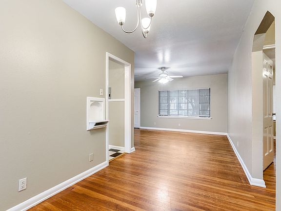 5th image of 229 Natalen Ave APT 1