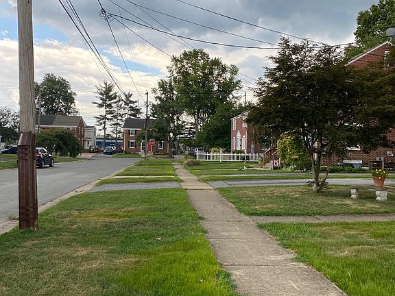 2nd image of 136 Tennessee Ave