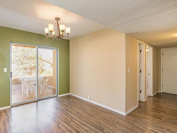 4th image of 11015 Lagrange Park Dr NE