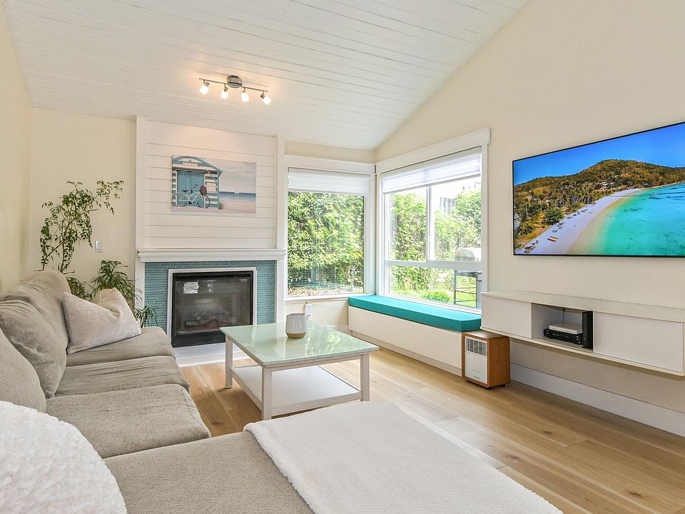 1st image of 6294 Greenside Dr W