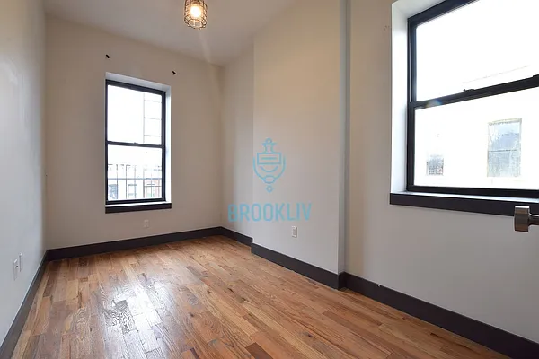 Rented by null | media 19