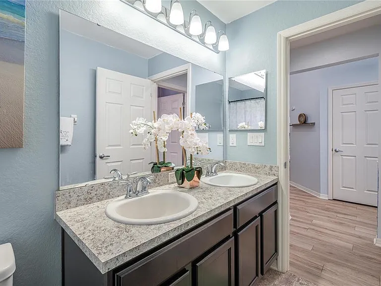 501 Interlock St — Photo 28