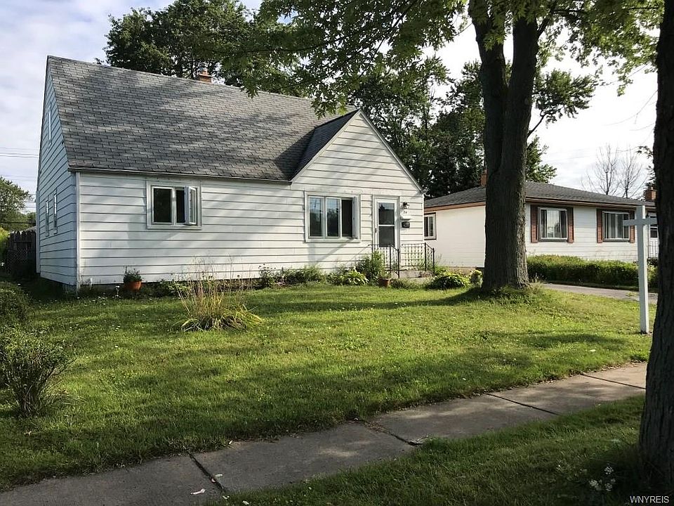 1st image of 24 Sandra Dr