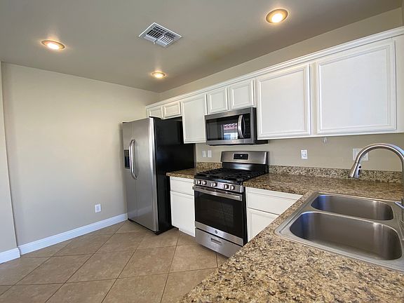 Kitchen alternate view