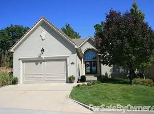 6550 Claret Ct, Parkville, MO 64152