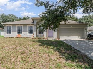 1708 Forest Glen Dr, Fruitland Park, FL 34731