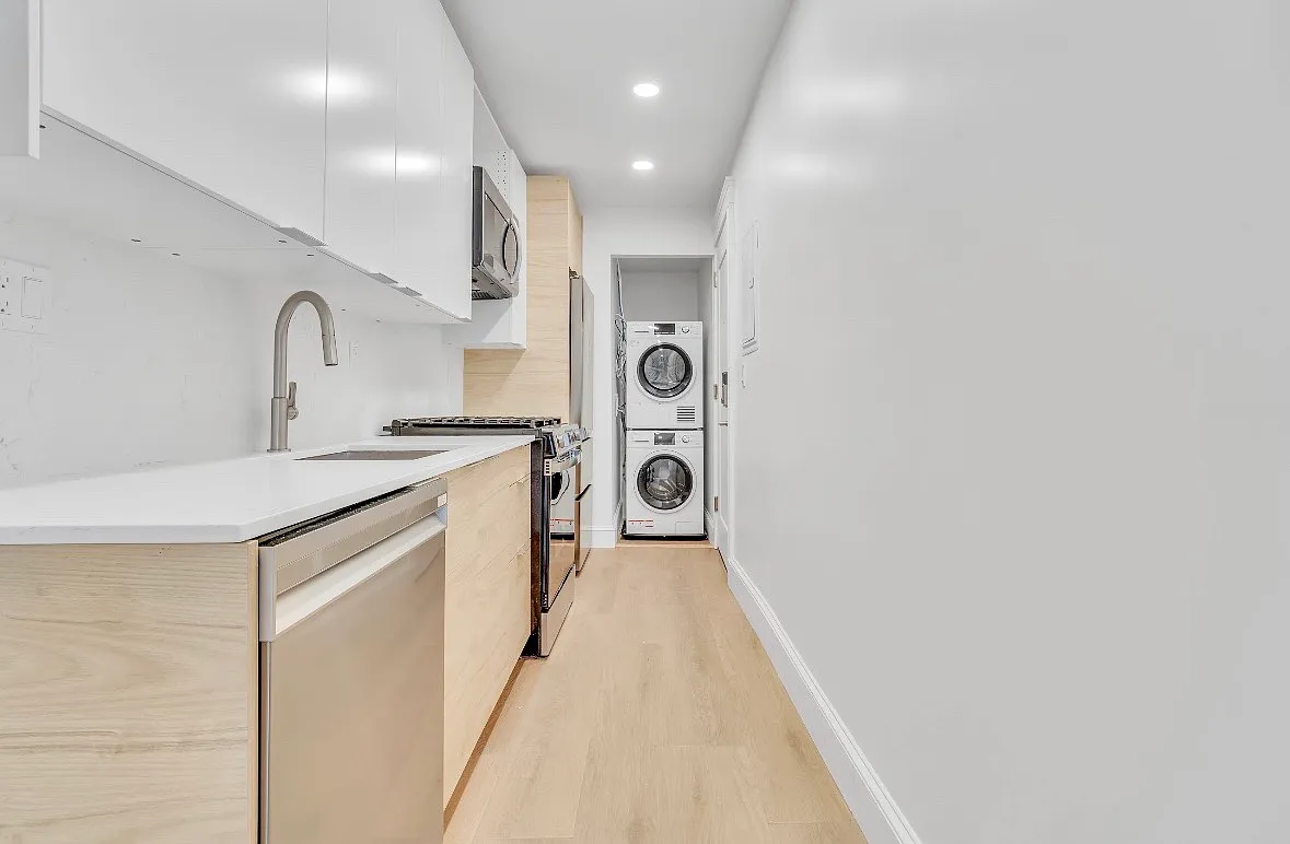 2 bed, $3,600 — Photo 2