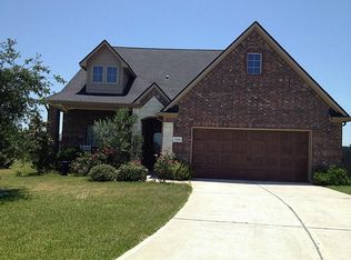 2146 Colonial St, Alvin, TX 77511