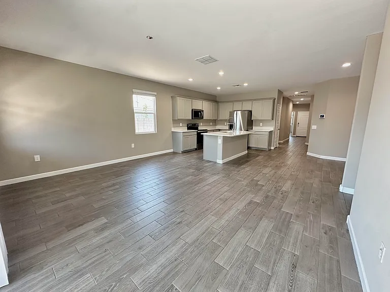 1077 W Tuli Way — Photo 6