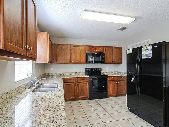 4th image of 8737 Hunters Point Way