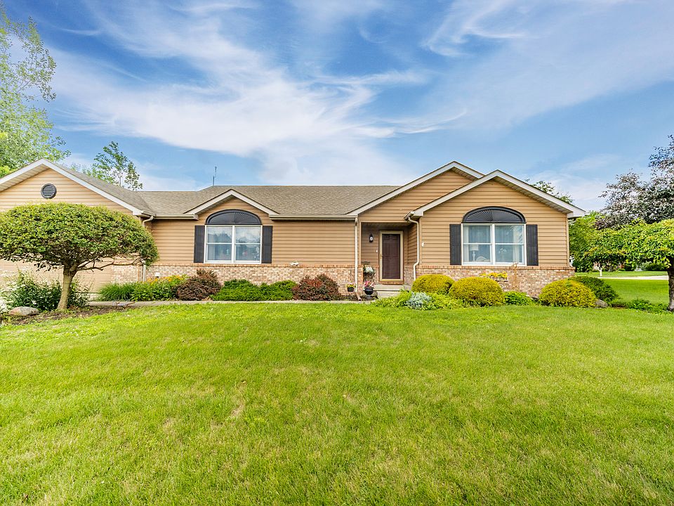 1st image of 621 Buck Ln