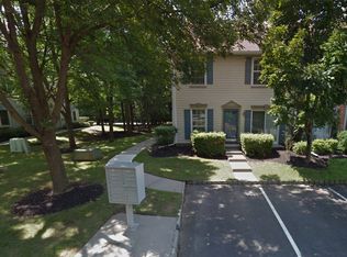 22 Chambord Ct, Hamilton, NJ 08619