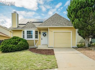 3422 Foxridge Dr, Colorado Springs, CO 80916