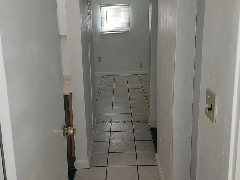 2726 N Estrella Ave — Photo 9
