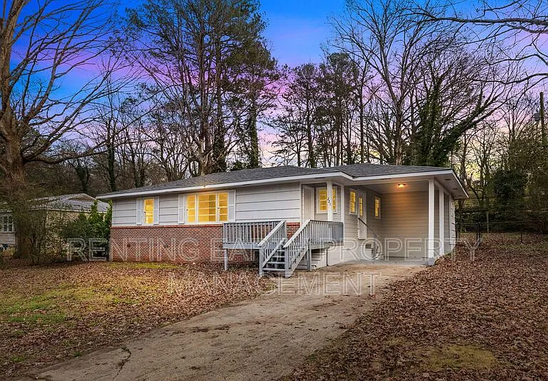 221 Lawson Rd — Photo 1