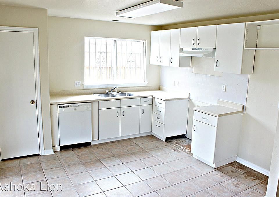 2nd image of 7306 Silver Star Dr