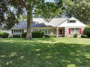 1114 Country Club Dr, Lancaster, PA 17601
