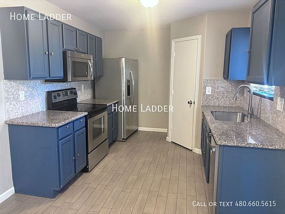 2nd image of 7213 W Hilton Ave