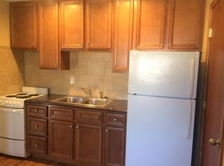 1021 E Adams St, Washington, IL 61571