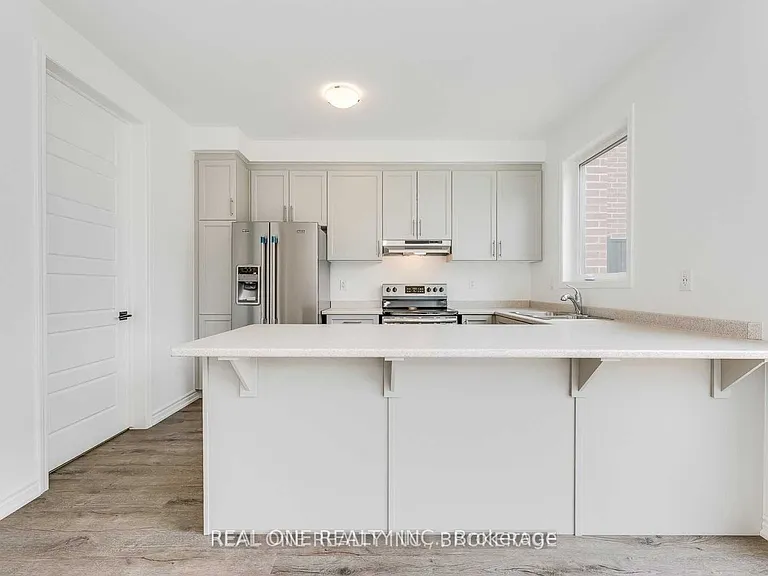 980 Logan Dr #34 — Photo 7
