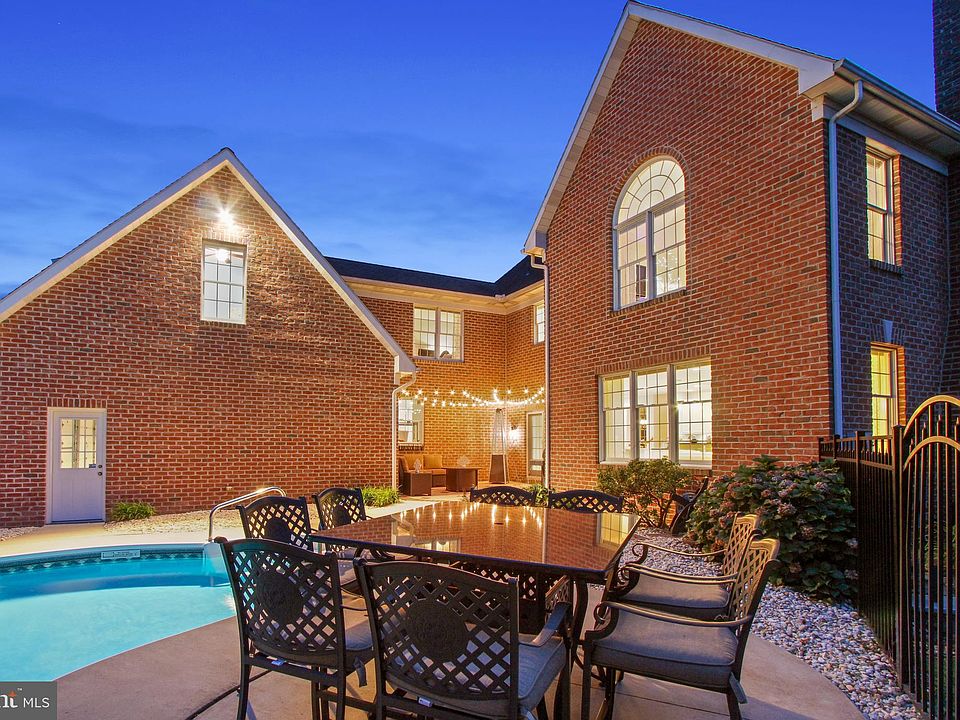 1001 Wetherburn Dr, York, PA 17404 Zillow