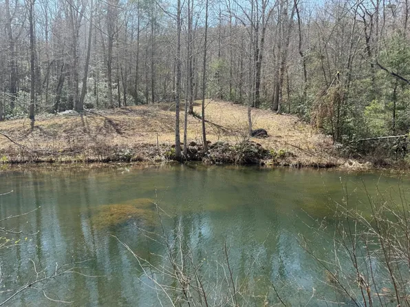 142 Stone Valley Cir, Pickens, SC 29671