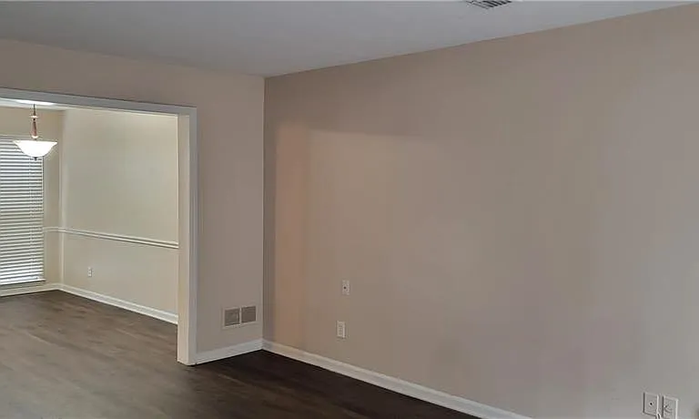 4131 Quincey Ln — Photo 6