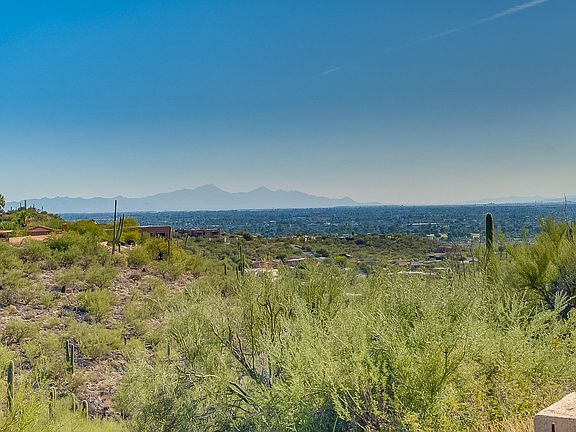 3rd image of 4390 N Camino De Carrillo