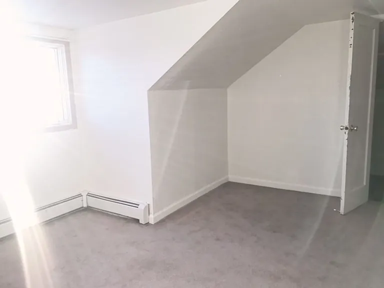 1335 Hyder St — Photo 107
