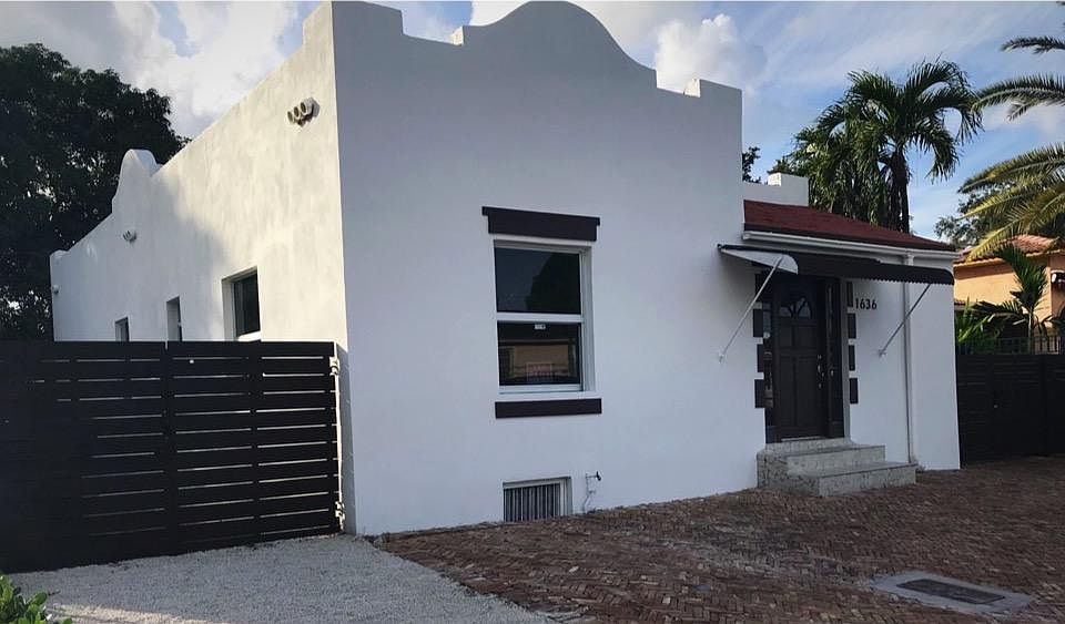 2nd image of 1636 SW 24th Ave