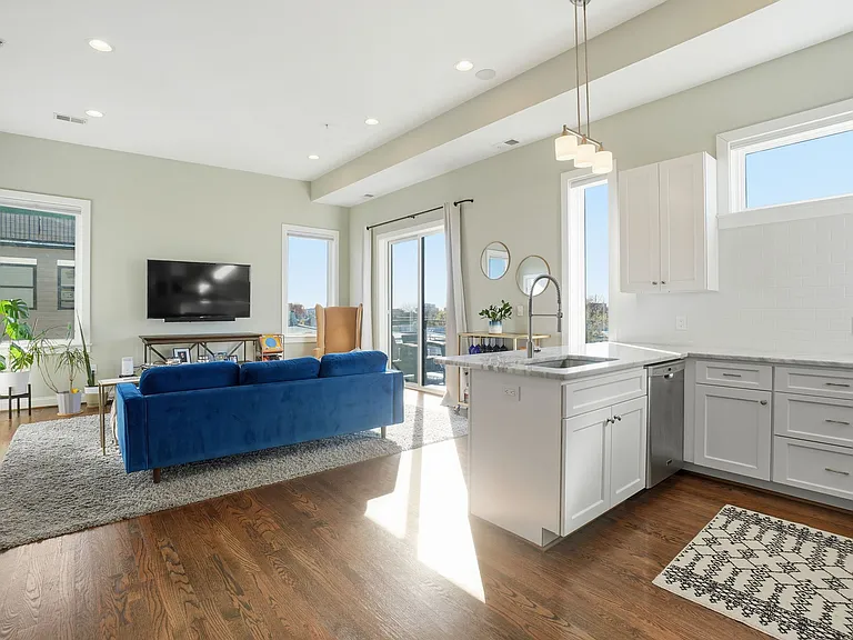 3222 Warder St NW #5 — Photo 4