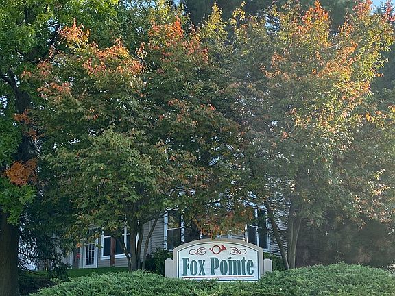 5th image of 1359 Fox Pointe Cir #12