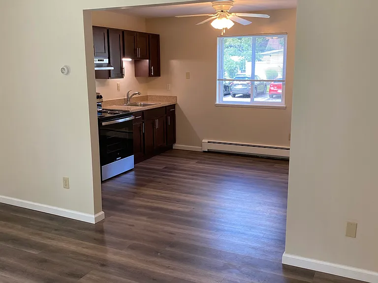 129 Newell St #101 — Photo 5