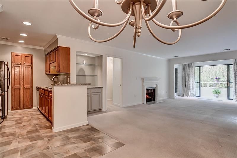 1st image of 25307 Plantation Dr NE #25307