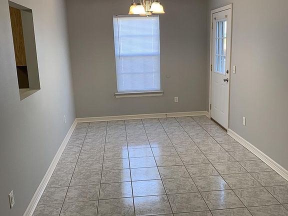4th image of 2603 SW 17th St #1