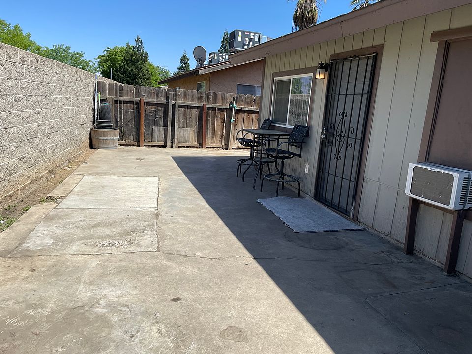 2nd image of 5067 E Bremer Ave
