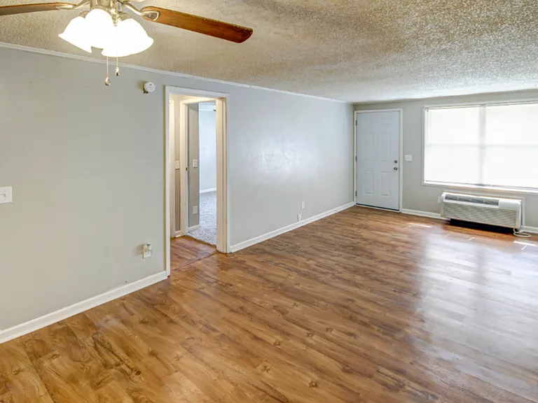 Riverview Estates — Photo 6