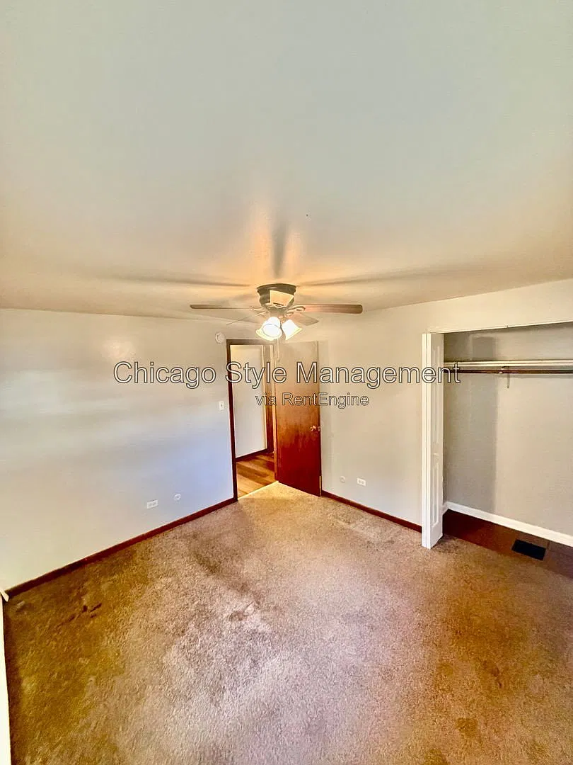 2 bed, 1.0 bath, $1,195 — Photo 2