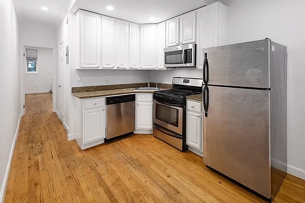 Rented by Compass | media 16