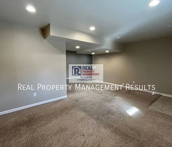 4002 Petes Ct #4002 — Photo 11