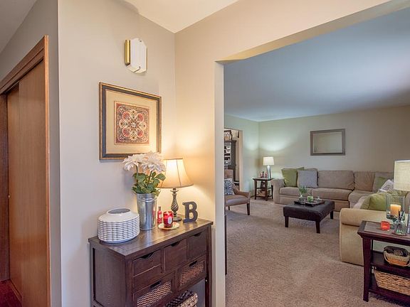 4th image of 4045 Sheraton Ct