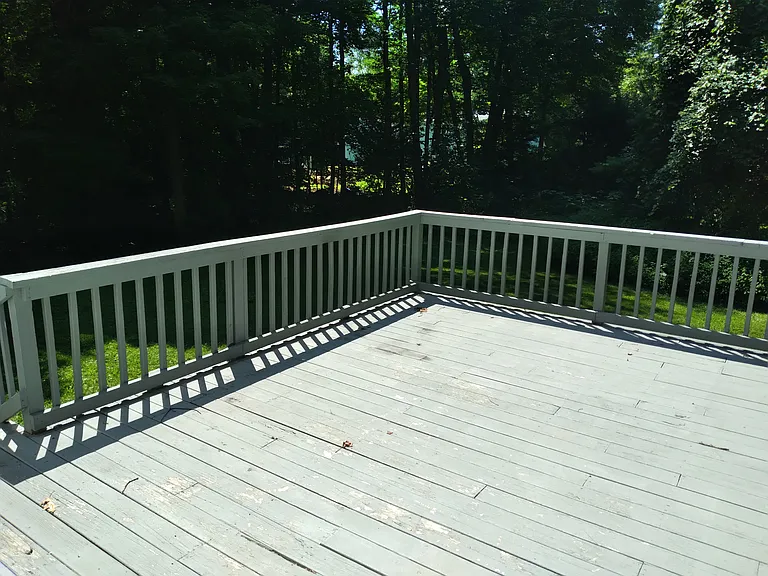 213 Grantwood Dr — Photo 2