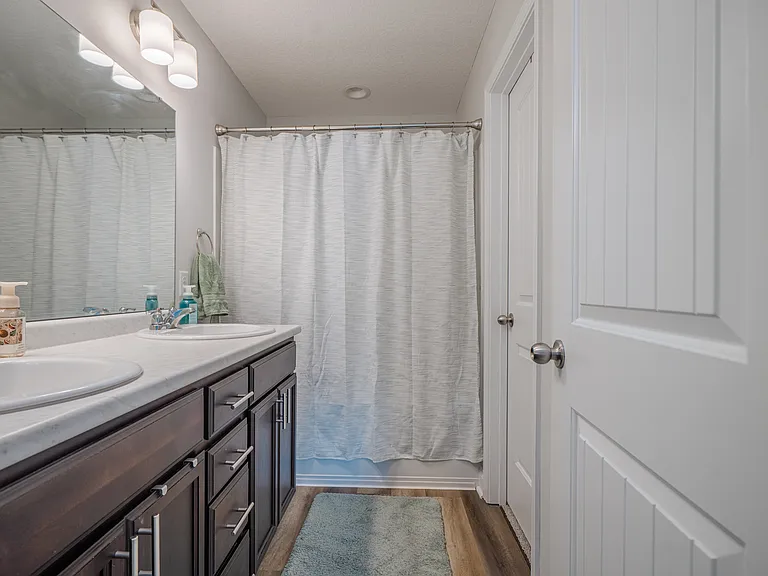 890 Grayson Ave — Photo 31