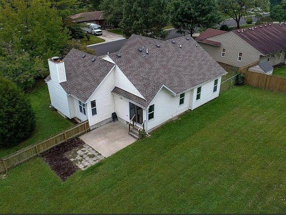 5th image of 101 N Cedar Lake Dr W