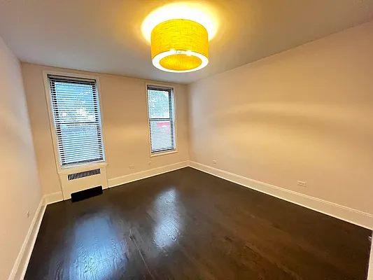 Rented by Salon Realty Corp | media 7