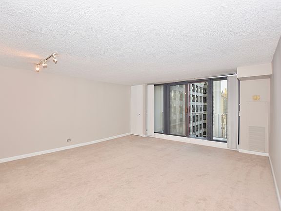 3rd image of 200 N Dearborn St Unit 4104