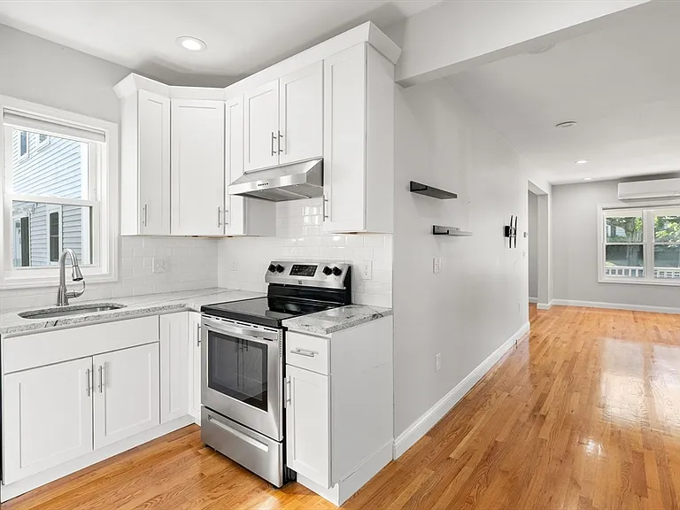 334 E Squantum St — Photo 18