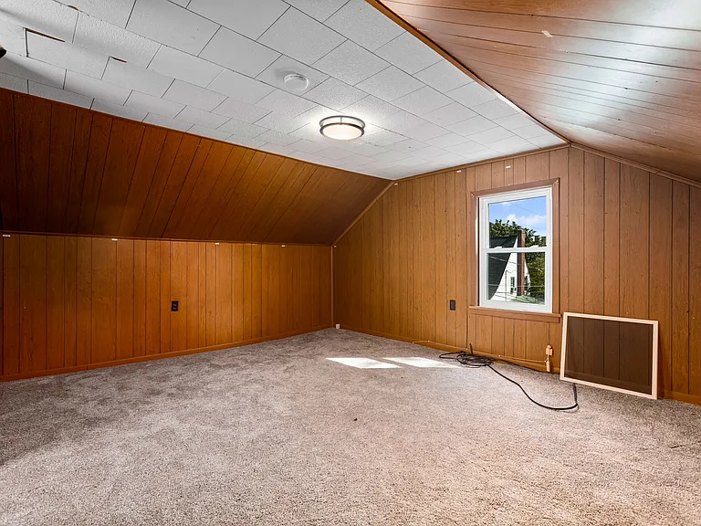 224 W Anthony Ave — Photo 11
